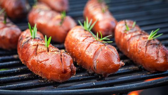 GRILL-DONNERSTAG – ALLES WURST?