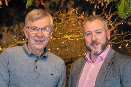 David Beyeler und Jürg Hofer (Leiter Gärtnerei)